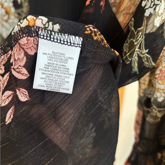 CHENAULT BLOUSE FLOWER PATTERN - Size Medium - Picture 9 of 16